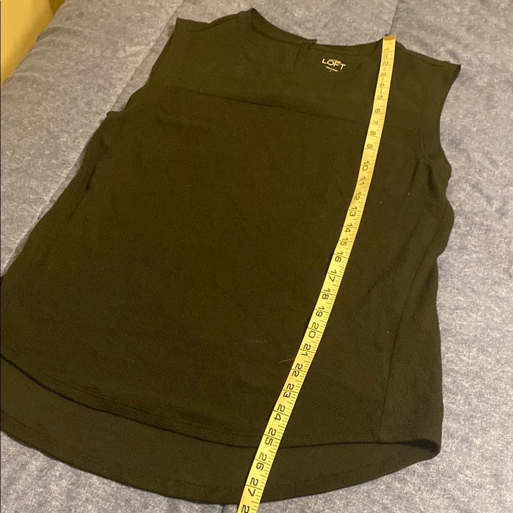 LOFT Black Sleeveless Blouse - Picture 5 of 7